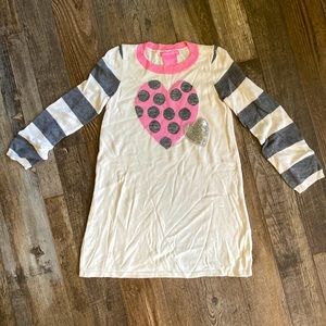 ❤️ 3/$20 Design History Sweater Dress heart stripe sequin